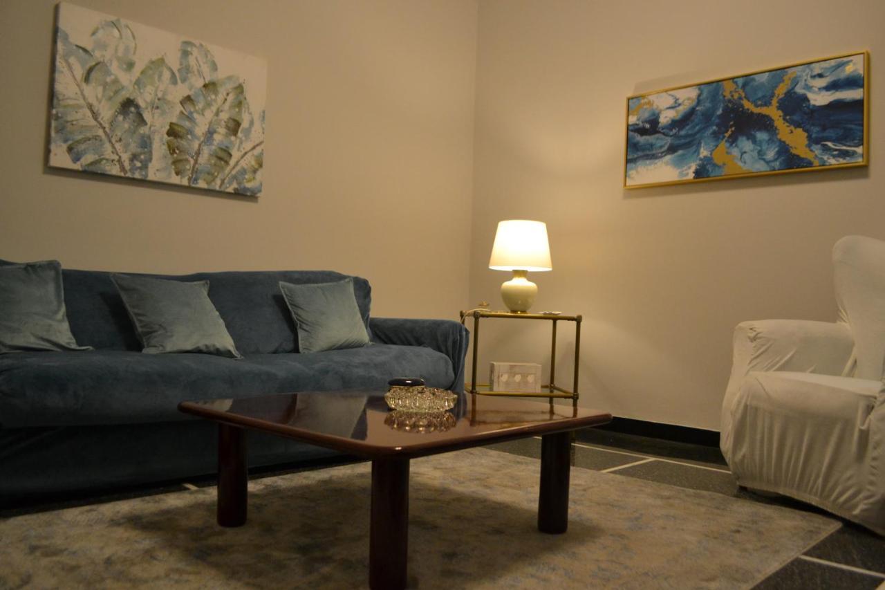Casa Di Aldo: Casa Nel Centro Di Nervi.