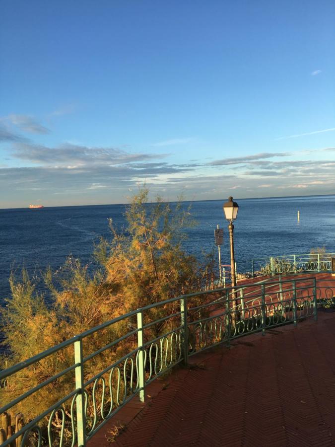 Casa Di Aldo: Casa Nel Centro Di Nervi. Genua