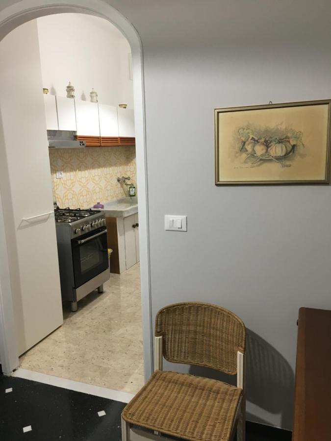Casa Di Aldo: Casa Nel Centro Di Nervi. Apartment *