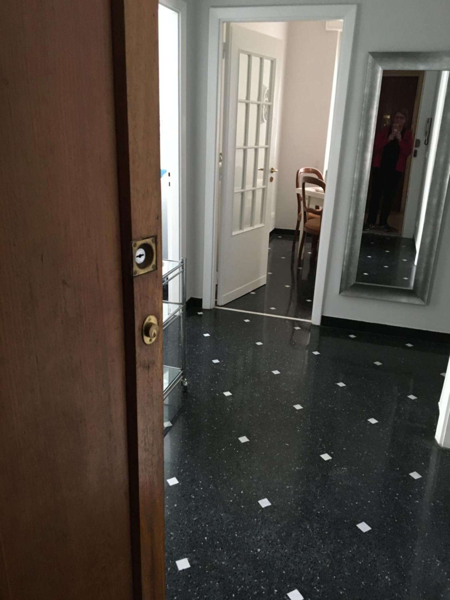 Apartment Casa Di Aldo: Casa Nel Centro Di Nervi. Genua