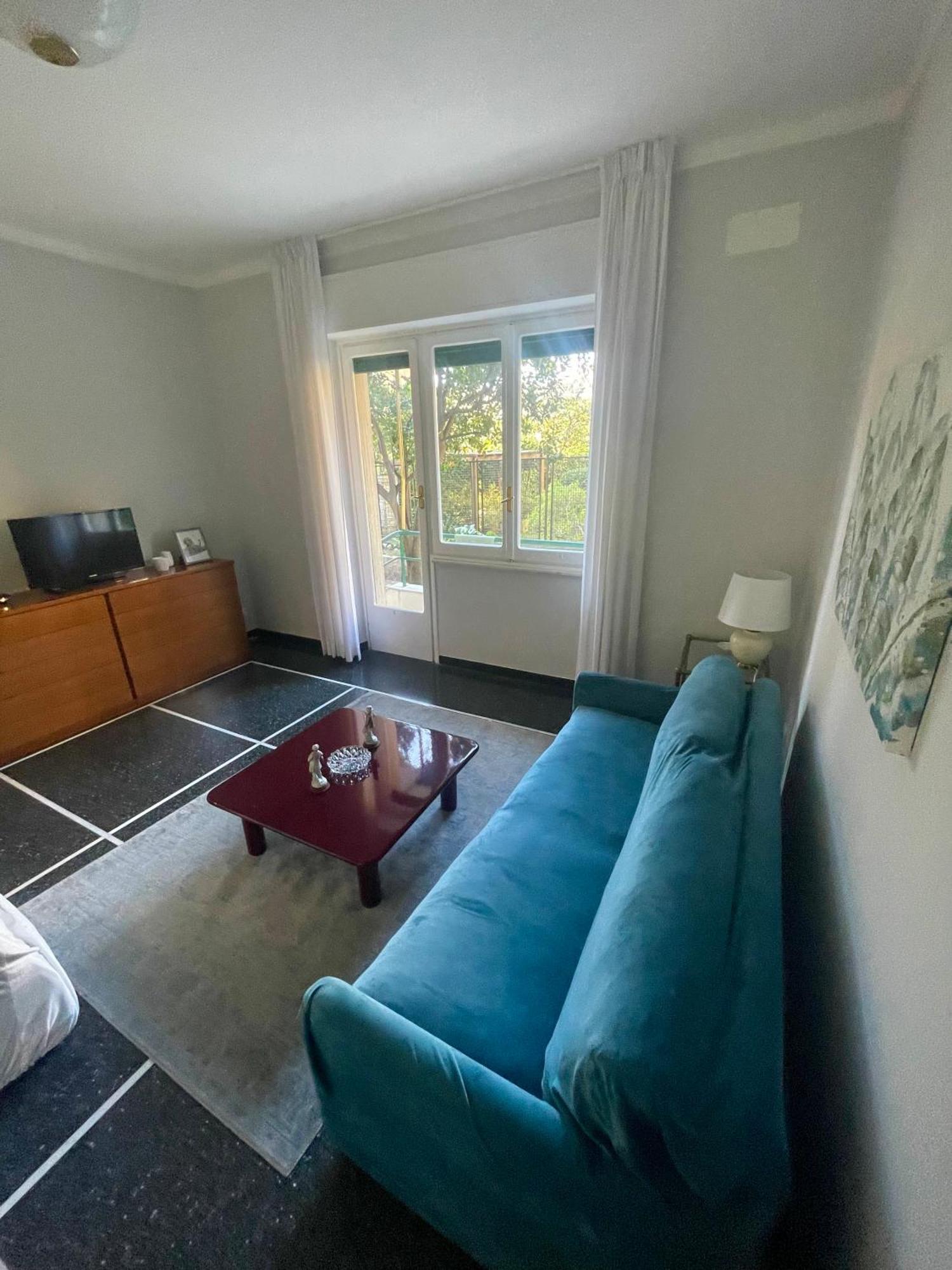 Casa Di Aldo: Casa Nel Centro Di Nervi. * Genua